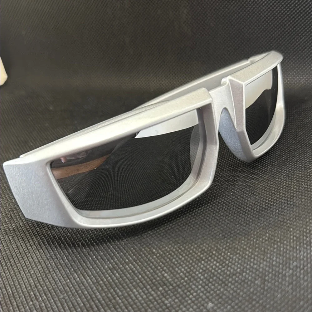 Silver Wearable Tech Glasses